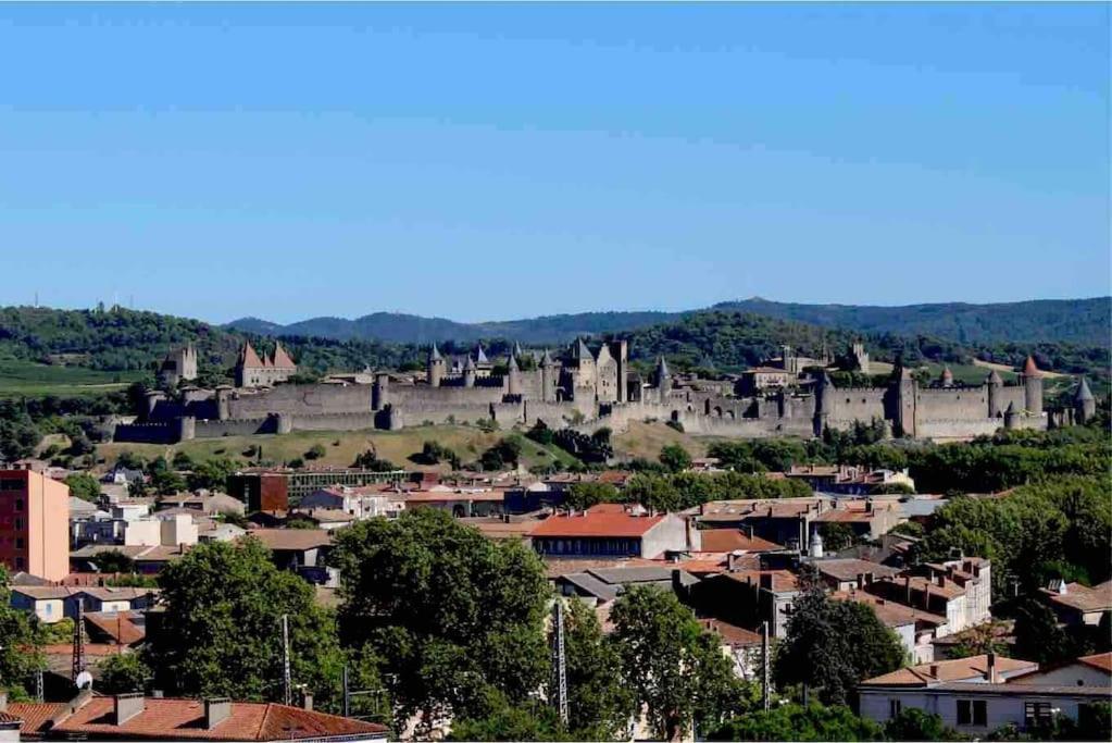 Apartment Avec Parking Vue Sur La Cite De Carcassonne