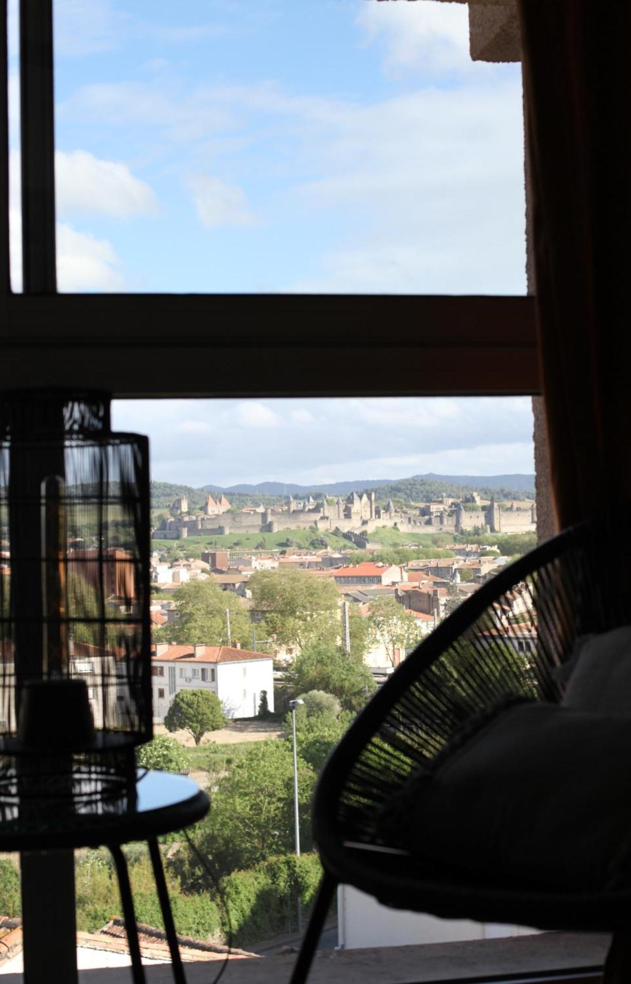 Apartment Avec Parking Vue Sur La Cite De Carcassonne